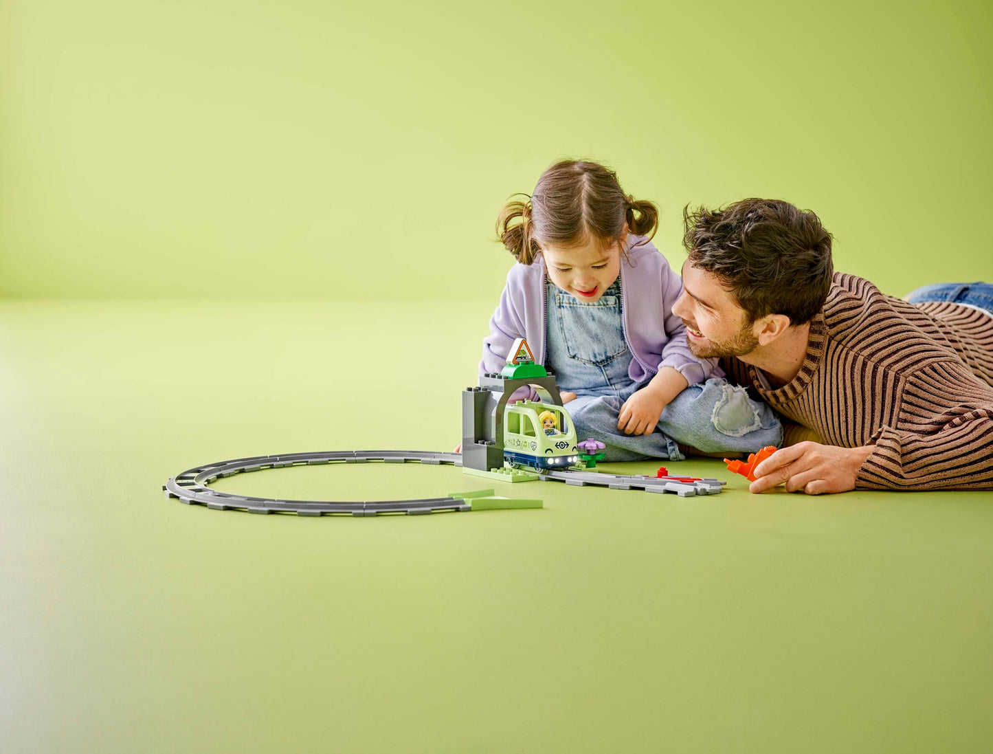 LEGO 10425 Pack di espansione tunnel e binari ferroviari