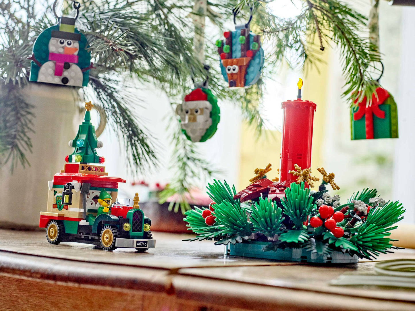 LEGO 40746 Furgone delle consegne di Babbo Natale