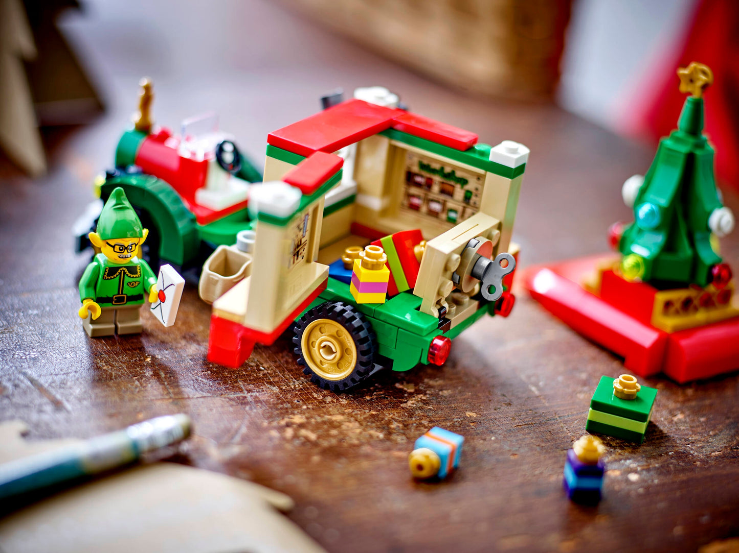 LEGO 40746 Furgone delle consegne di Babbo Natale