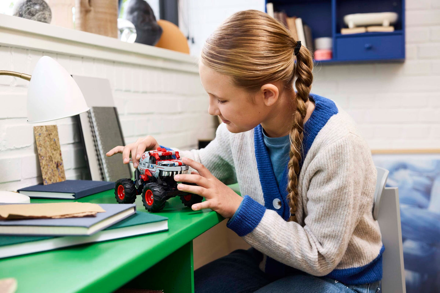 LEGO 42200 Pull-back Monster Jam™ ThunderROARus™