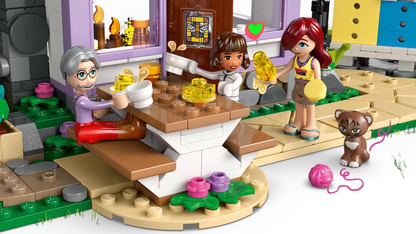 LEGO 42669 Casa degli apicoltori e giardino fiorito