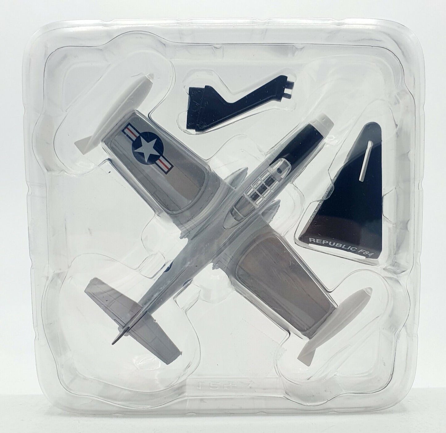 EBOND Aereo militare Republic F84 FS - 328 - Scala 1/100 - 0057.