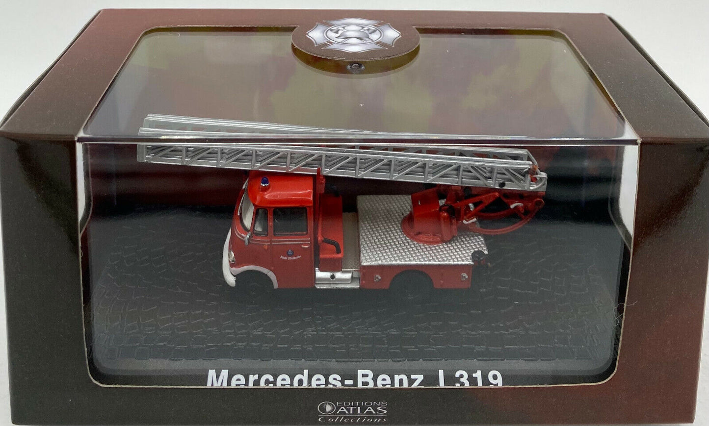 EBOND Mercedes Benz L319 - Camion pompieri - Atlas Edition - 1:72 - 0156