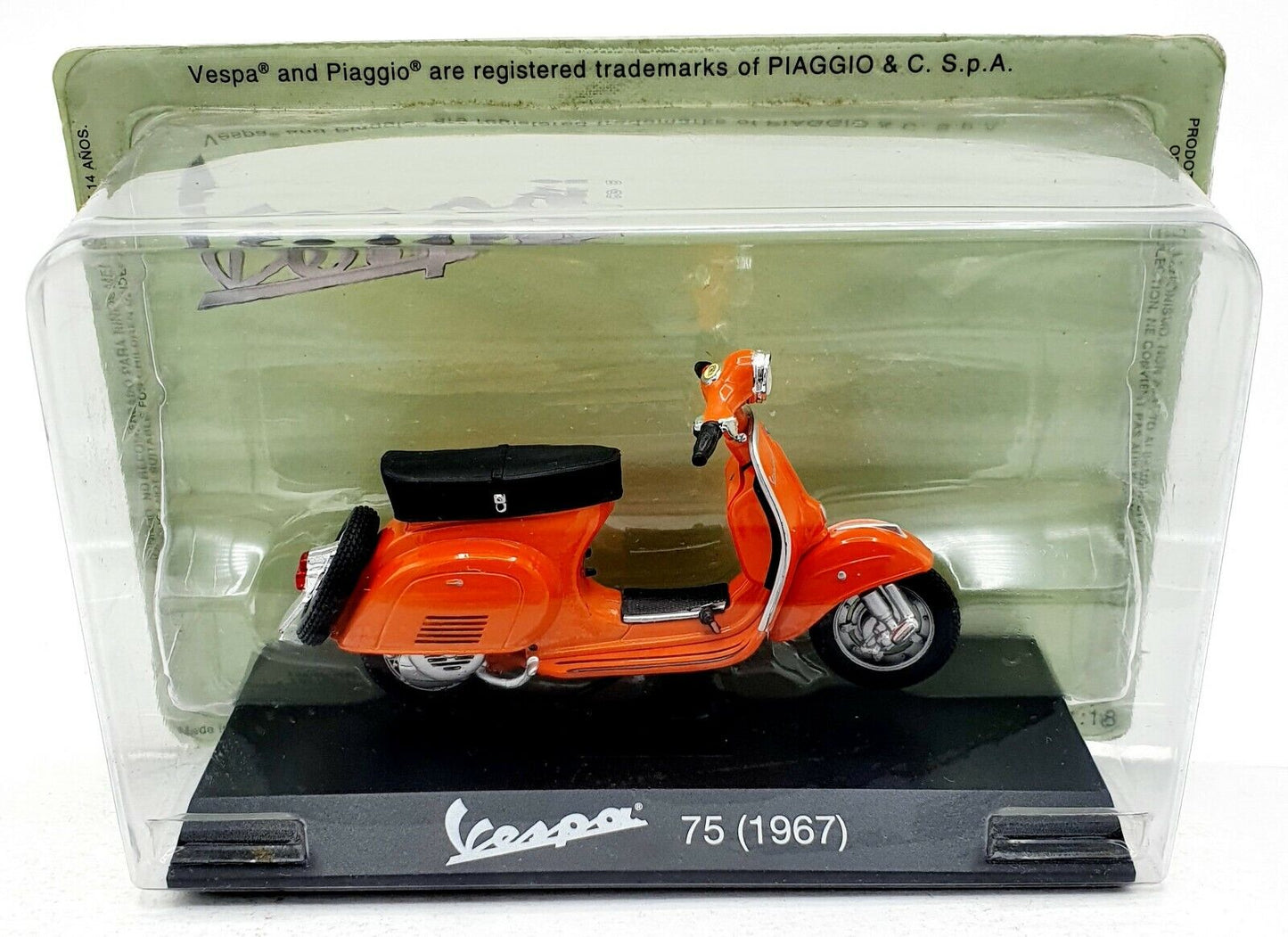 EBOND Moto Vespa 75 - 1967 - 1:18 - 0108.