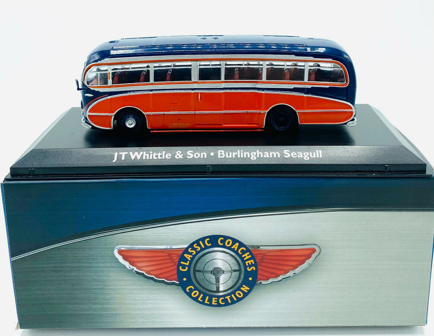 EBOND Bus Jt Whitte & Son - Burlingham Seagull - Editions Atlas 1:72 - 0207