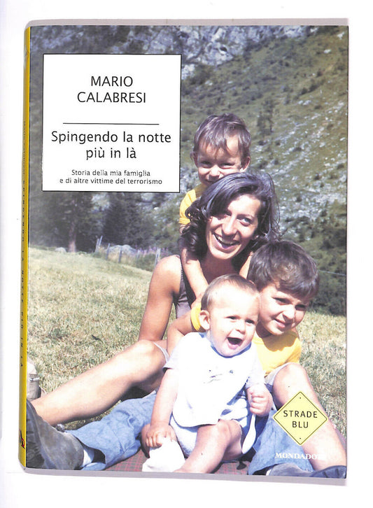 EBOND Spingendo La Notte Piu In La Libro LI009761