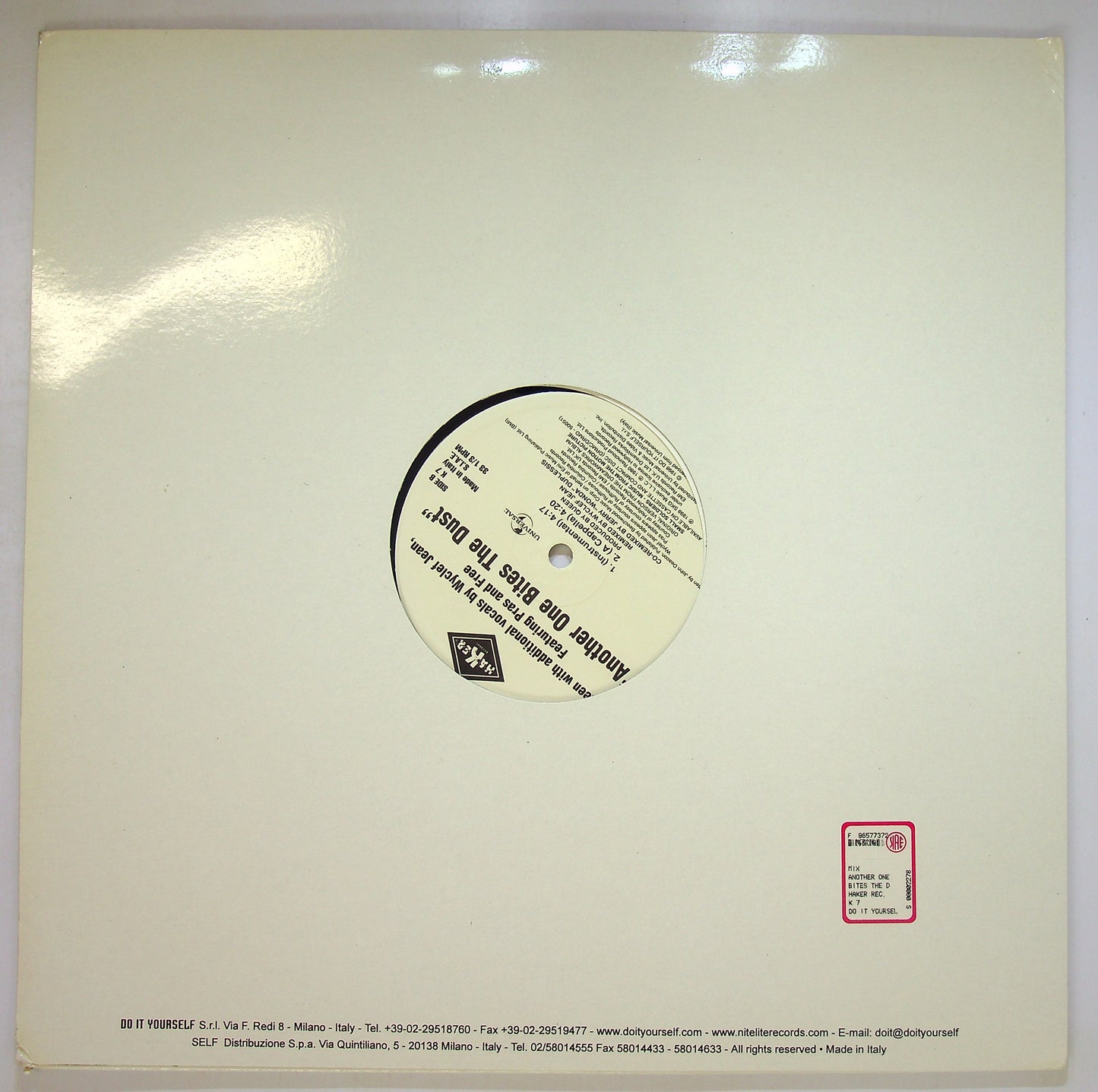 EBOND QQueen With Additional Vocals - nother One Bites The Dust Vinile V091047