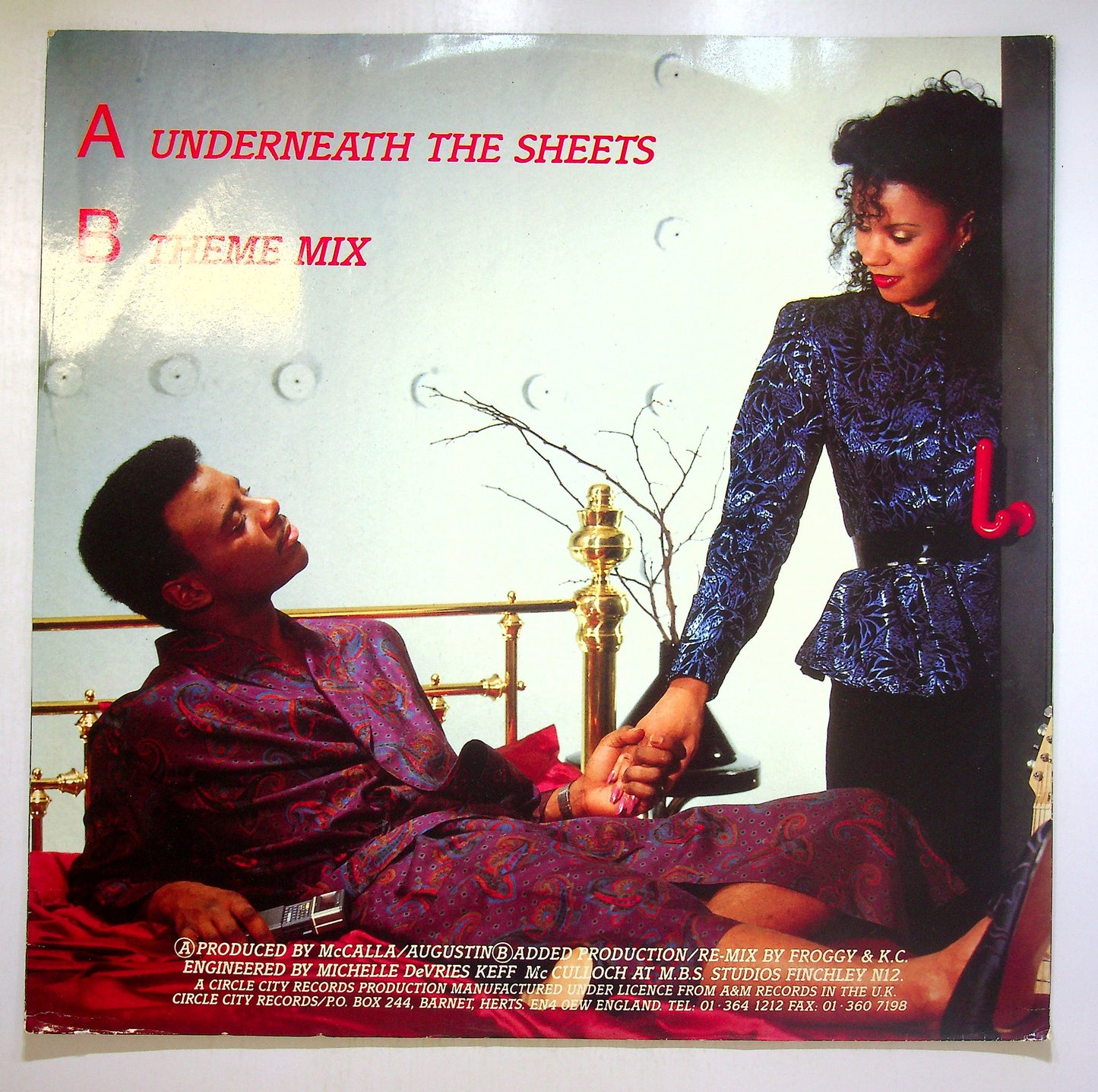 EBOND Nat Augustin - Underneath The Sheets Vinile V101024