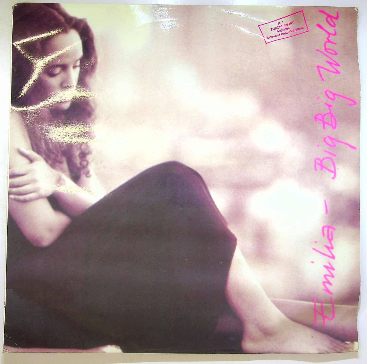 EBOND Emilia - Big Big World Vinile V102130