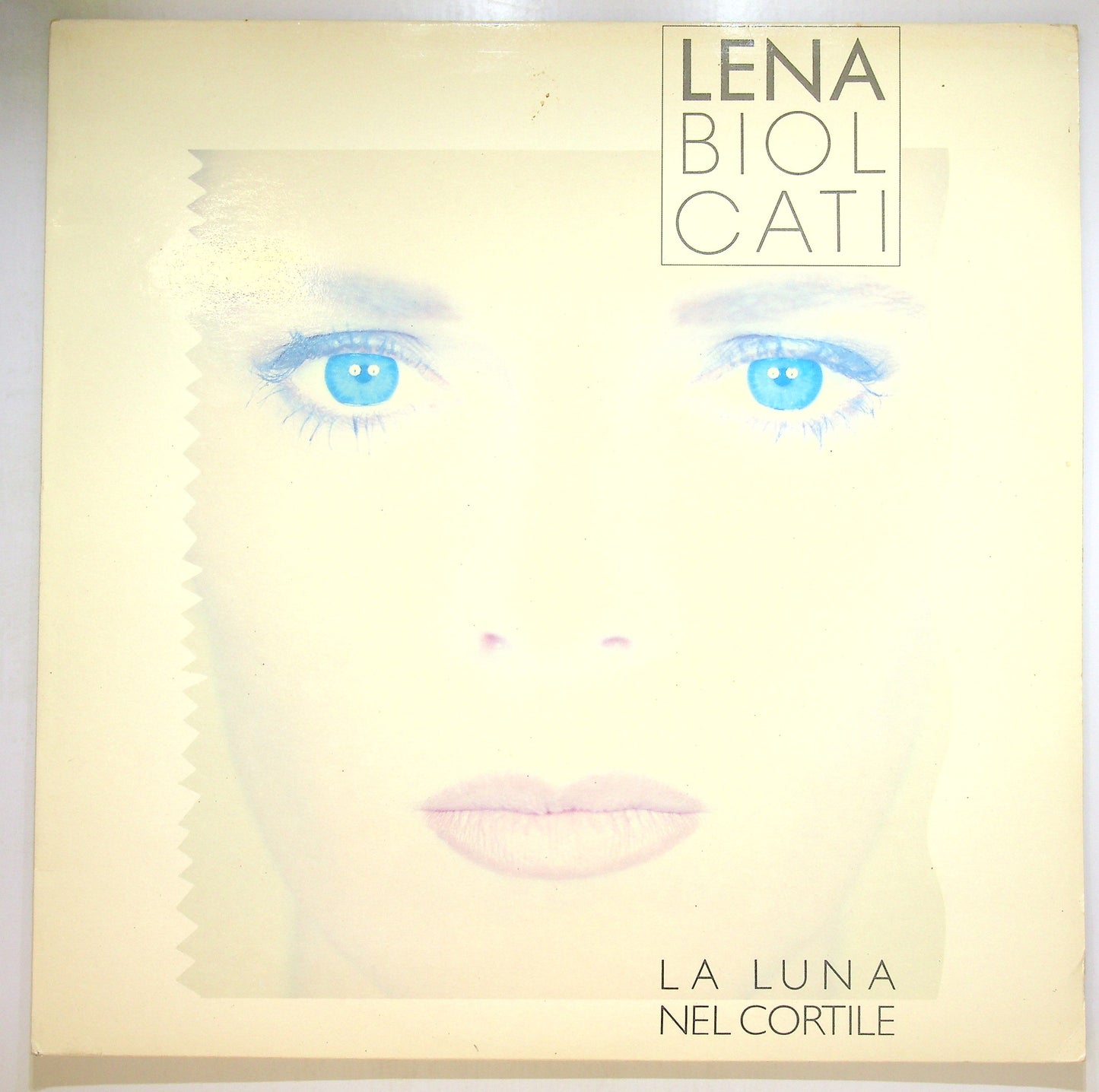 EBOND Lena Biolcati - La Luna Nel Cortile Vinile V106082