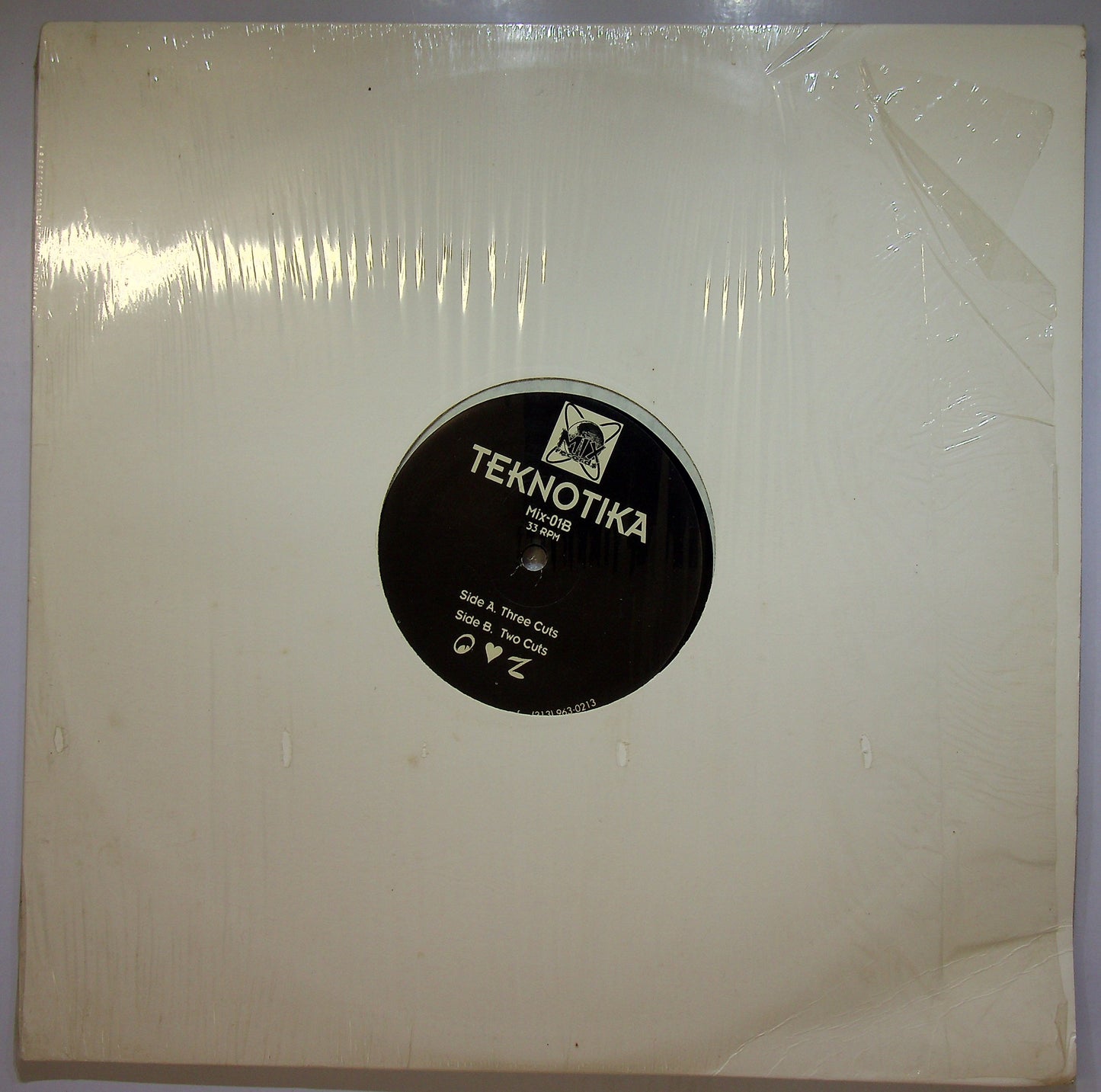 EBOND Teknotika - Three Cuts Vinile V109045