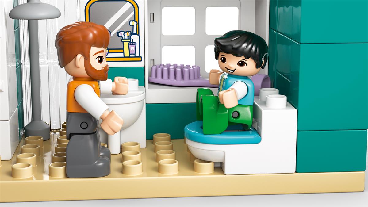 LEGO 10470 Casa familiare moderna 3 in 1 con personaggi