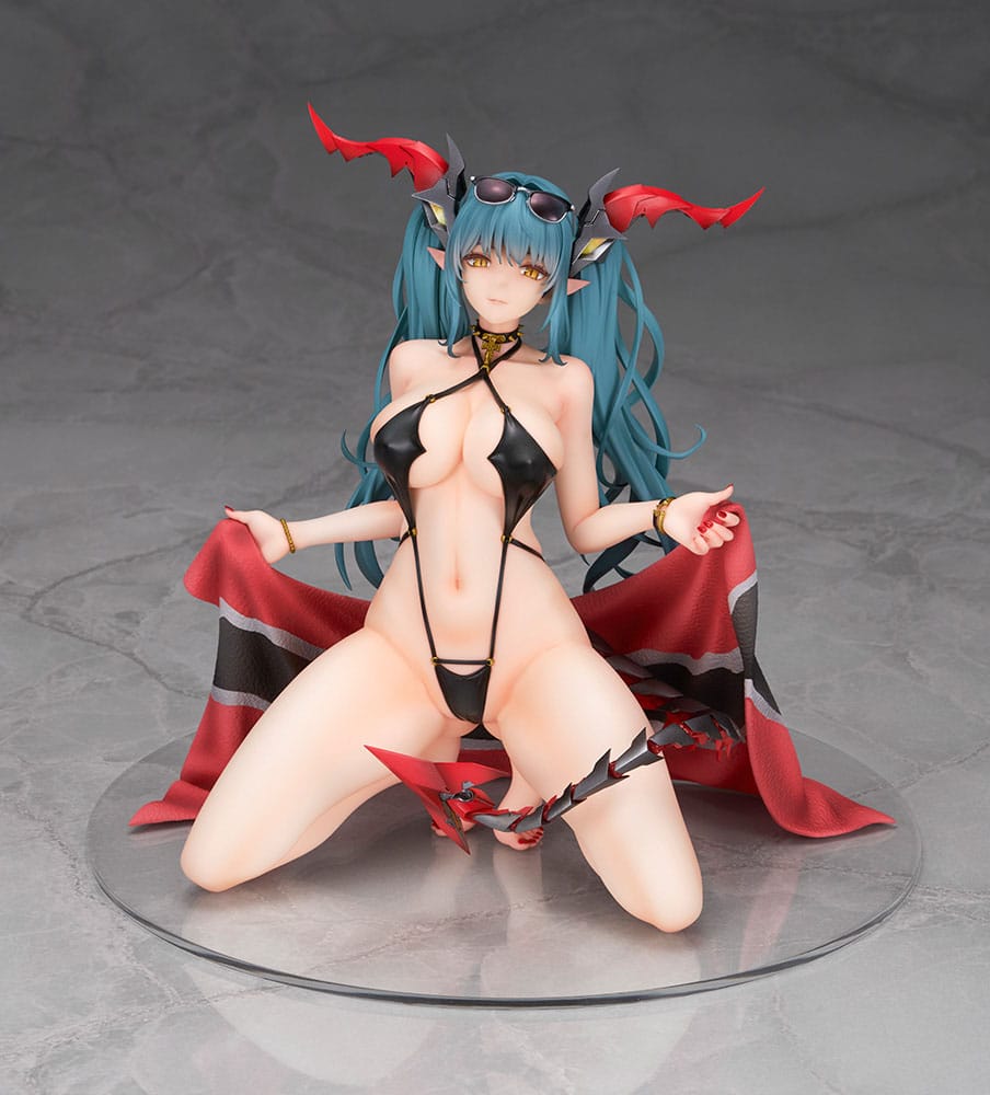 Azur Lane PVC Statue 1/7 Regensburg Dark Dragon and the Coast of Light Ver. 16 cm P032768