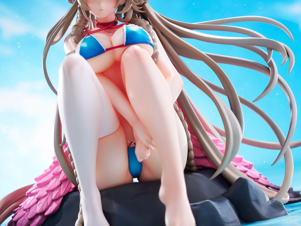 Azur Lane PVC Statue 1/7 Formidable The Lady of the Beach Ver. 16 cm P032778
