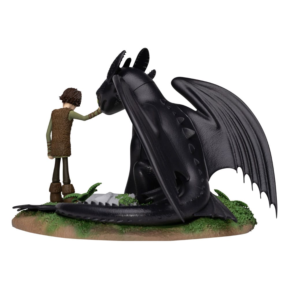 Dragons D-Stage PVC Diorama Toothless & Hiccup 15 cm P033432