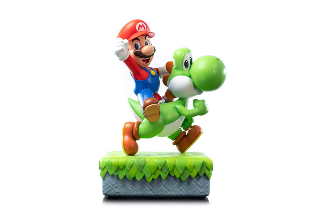 Super Mario Statue Mario & Yoshi 48 cm P064835