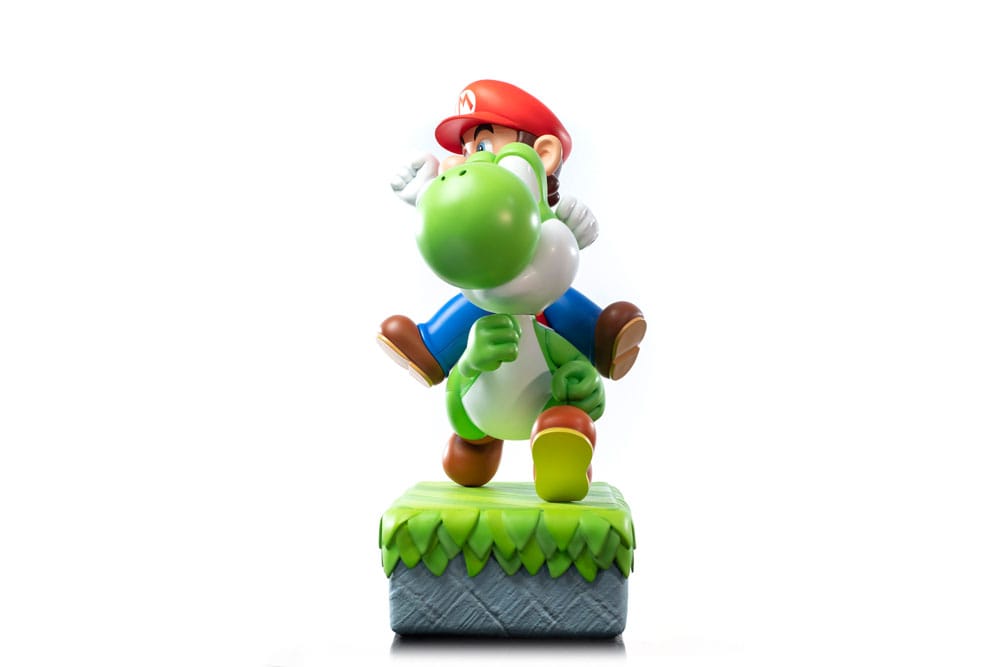 Super Mario Statue Mario & Yoshi 48 cm P064835