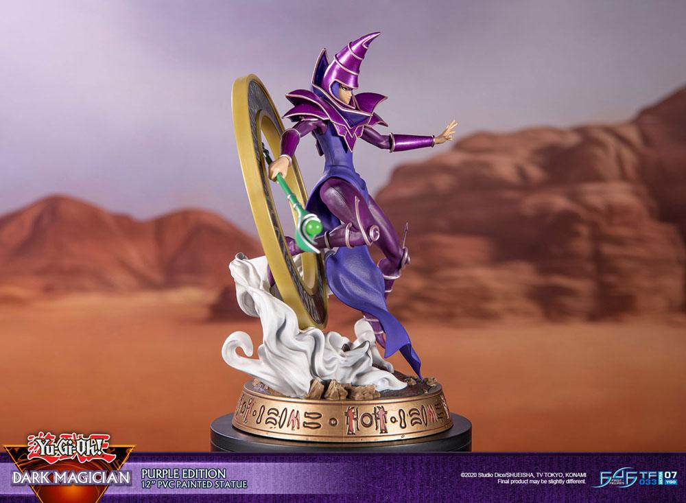 Yu-Gi-Oh! PVC Statue Dark Magician Purple Version 29 cm P036886