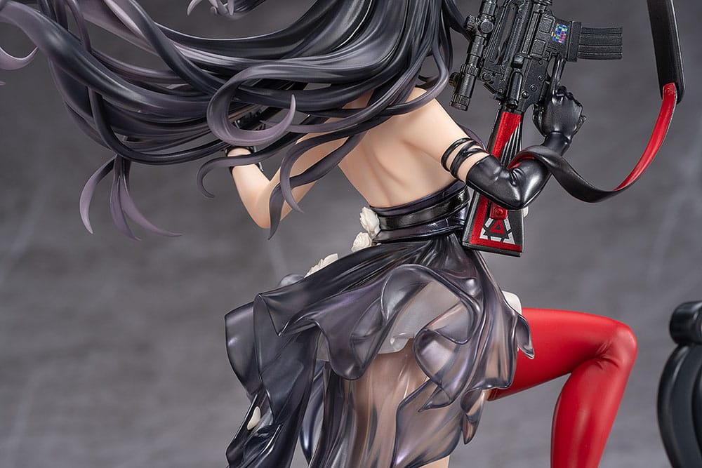 Knives Out PVC Statue 1/7 Diane: Banquet Dance Ver. 29 cm P042906