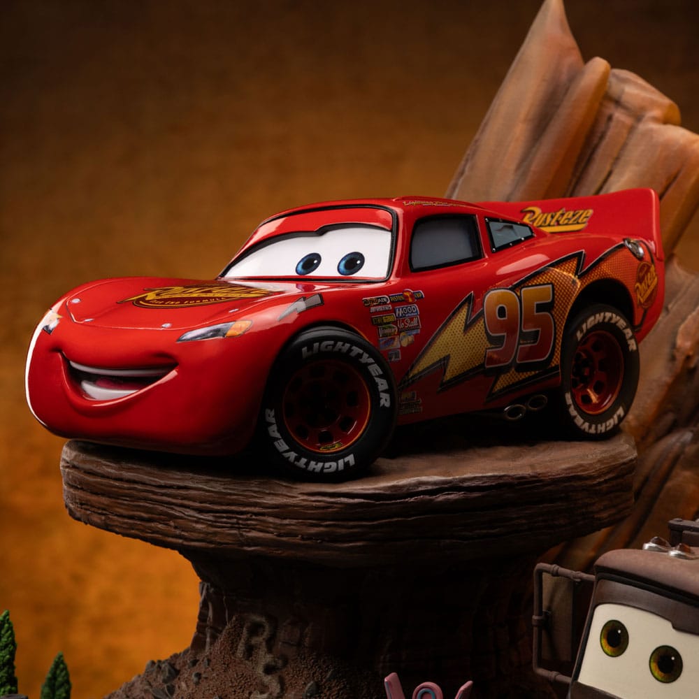 Cars Deluxe Art Scale Statue 1/10 Lightning Mcqueen & Tow Mater 31 cm P045251