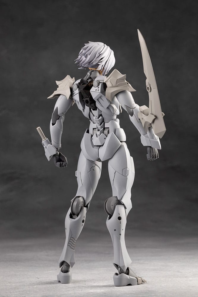 Megalomaria Unlimited Universe Model Kit Zirconia 18 cm P047413