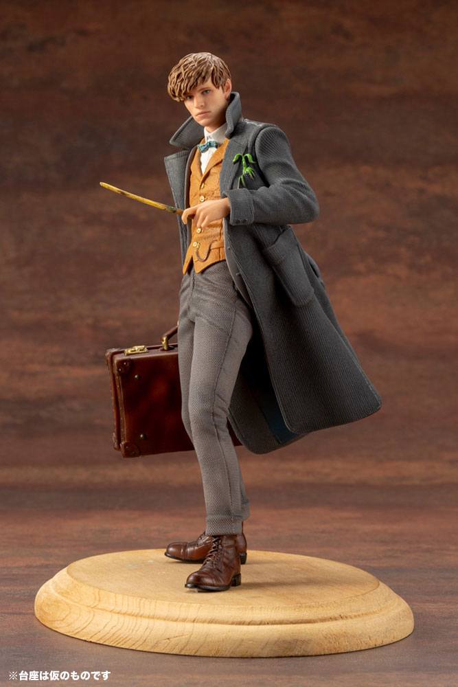 Fantastic Beasts 2 ARTFX+ PVC Statue 1/10 Newt Scamander 18 cm P066383