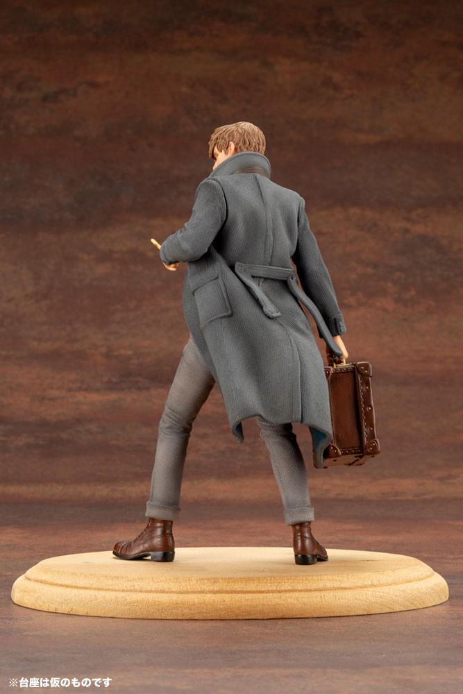 Fantastic Beasts 2 ARTFX+ PVC Statue 1/10 Newt Scamander 18 cm P066383