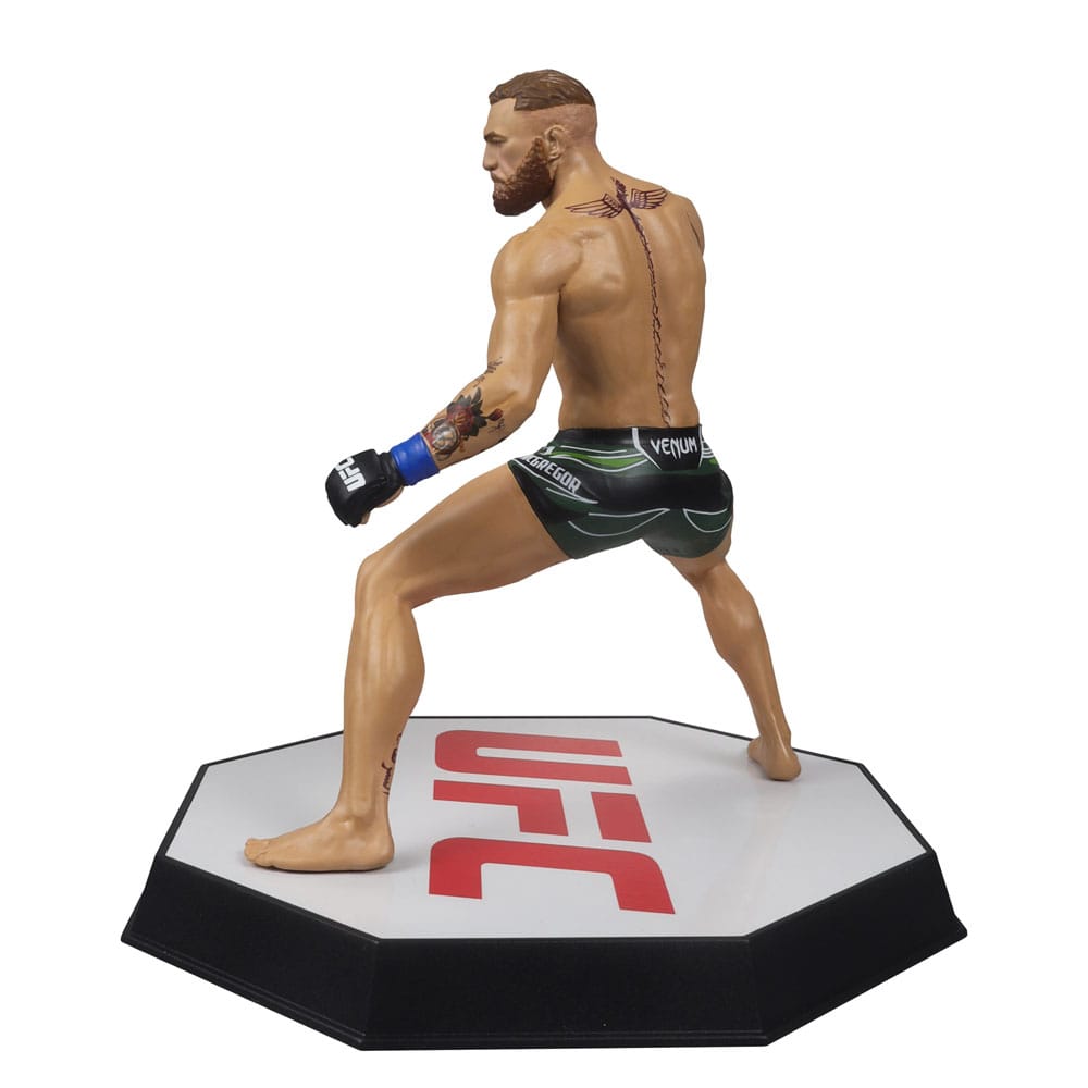 UFC Posed PVC Statue Conor McGregor 18 cm P049430