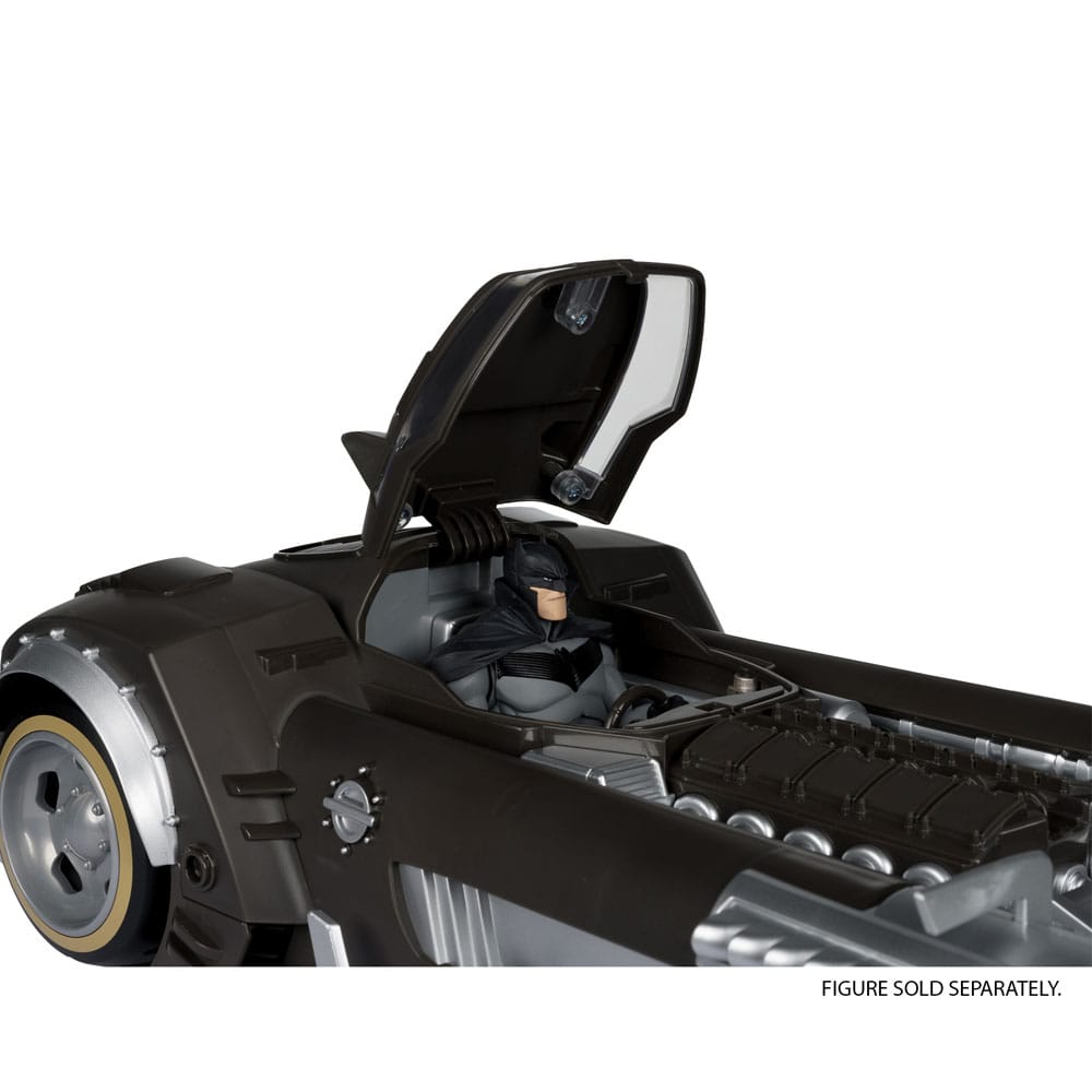 DC Multiverse Vehicle White Knight Batmobile (Gold Label) 18 cm P049588