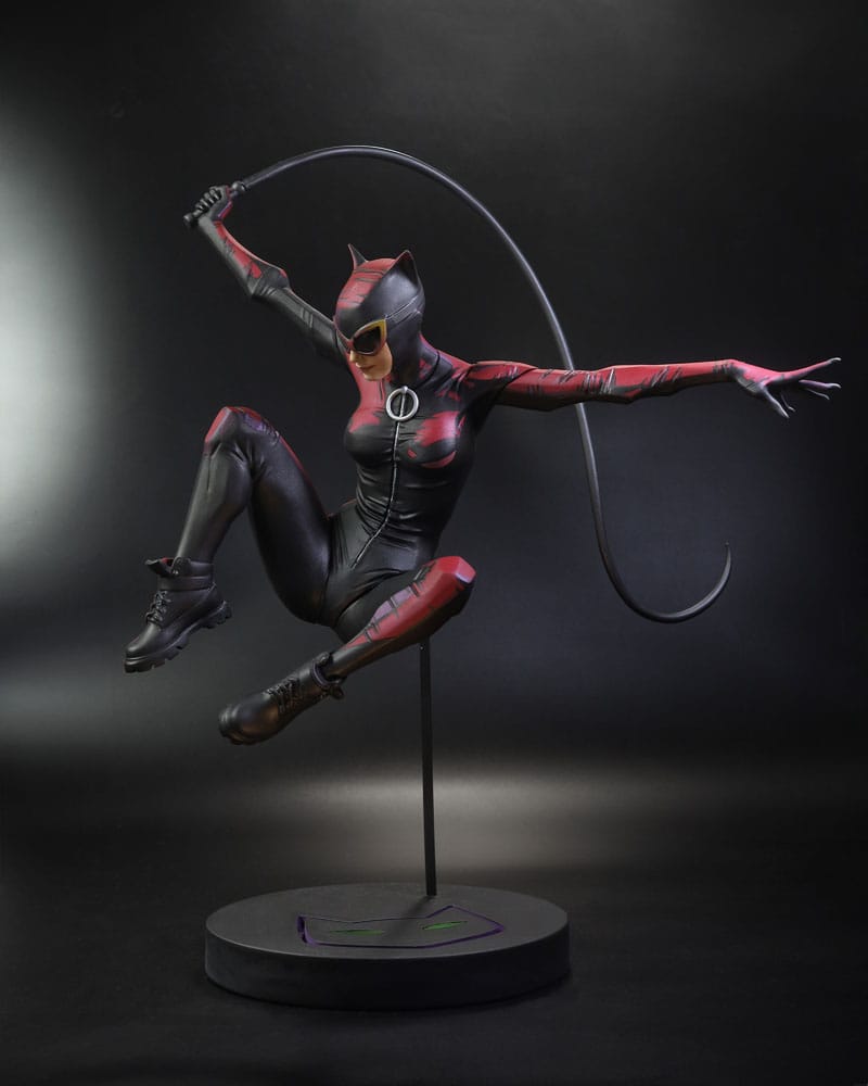 DC Designer Series Statue 1/6 Catwoman by Jock 33 cm P049843