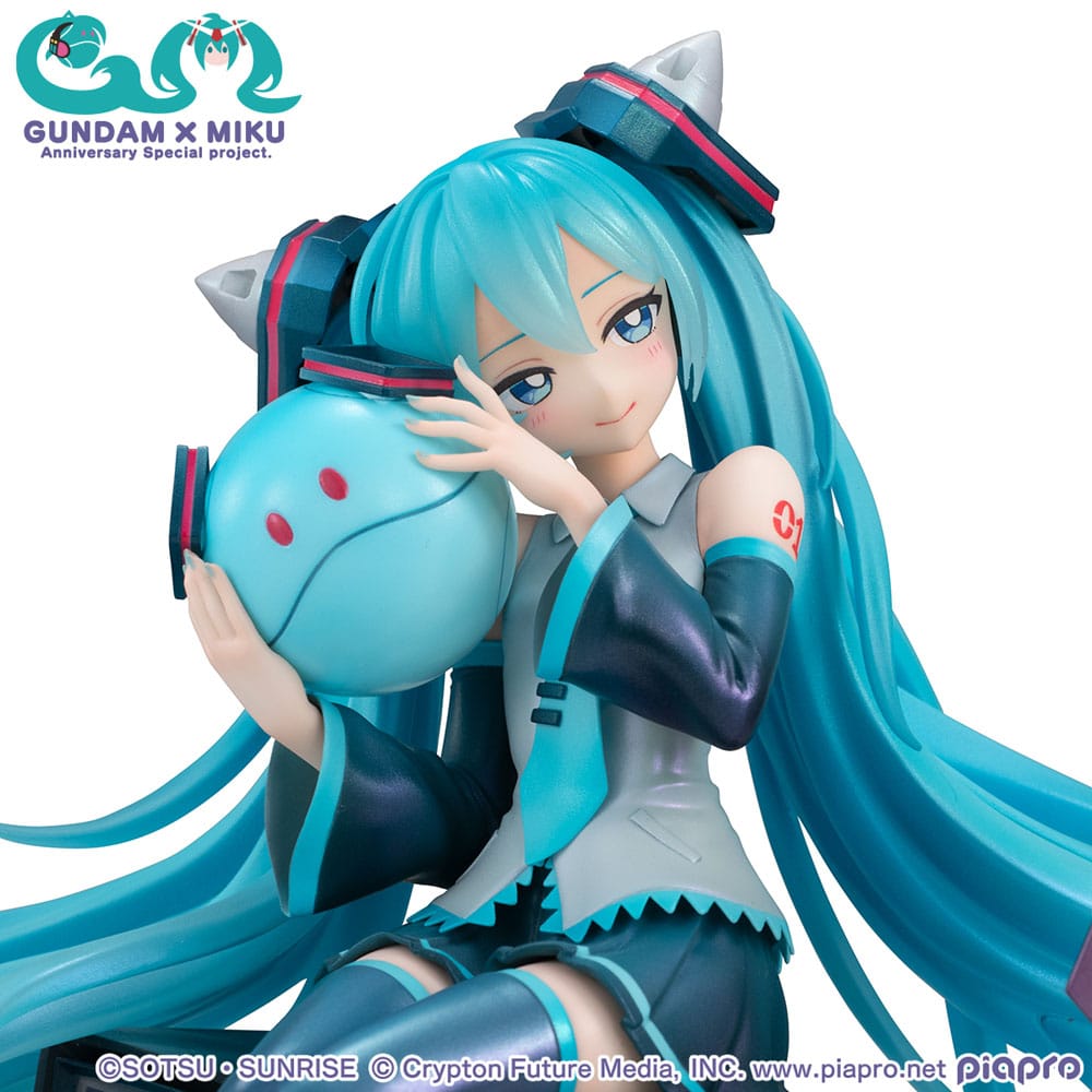 Mobile Suit Gundam x Hatsune Miku Lucrea PVC Statue Hatsune Miku x OO Gundam 45th Anniversary 17 cm P065106
