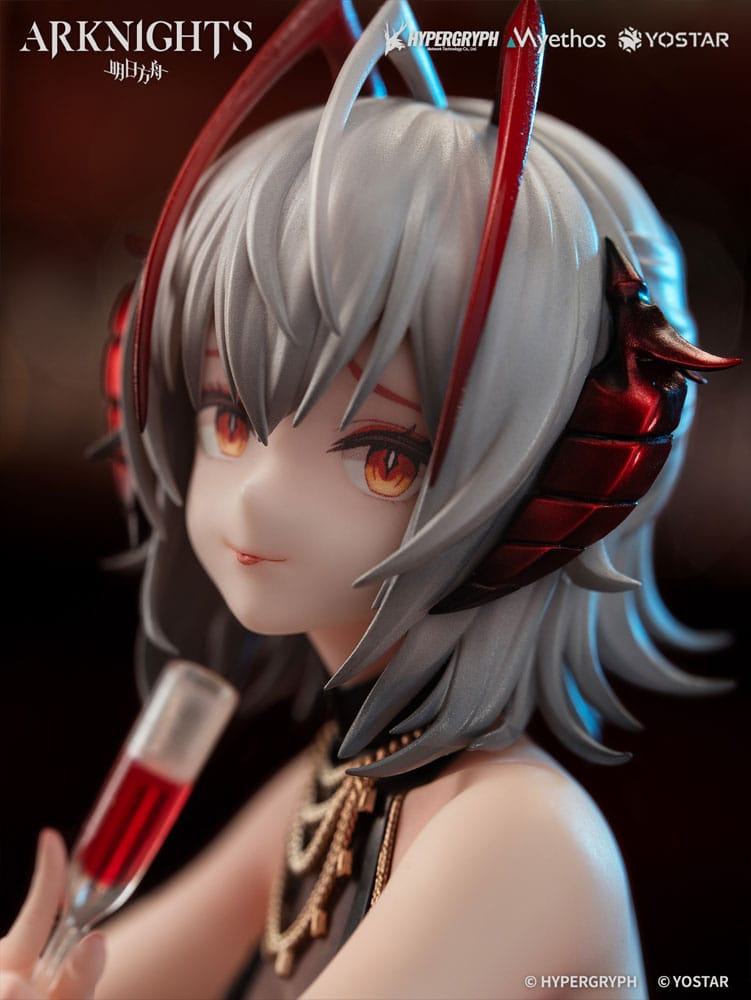 Arknights PVC Statue 1/7 W: Formal Dress Ver. 19 cm P052043