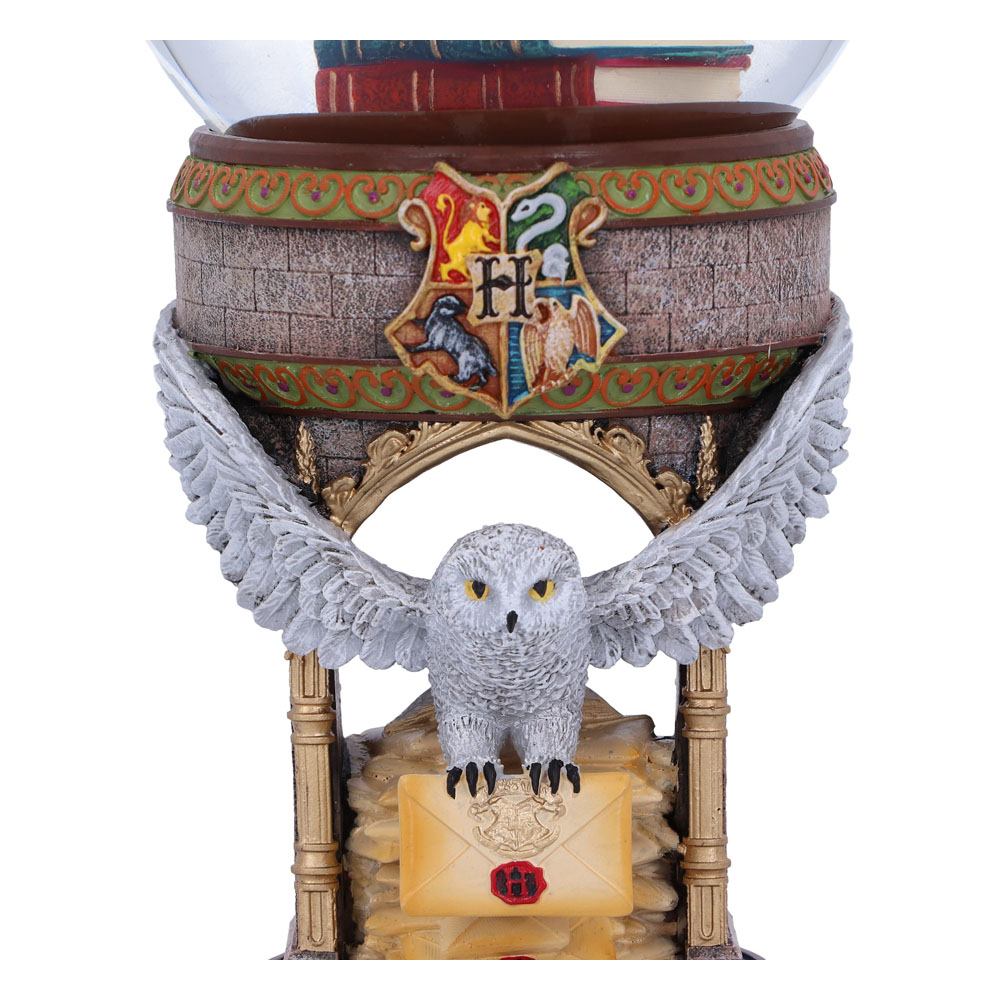 Harry Potter Snow Globe Hogwarts P052620