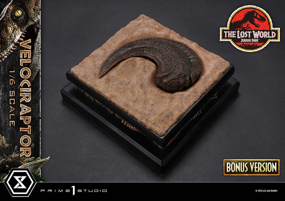 Jurassic Park II Legacy Museum Collection Statue 1/6 Velociraptor Bonus Version 41 cm P054128