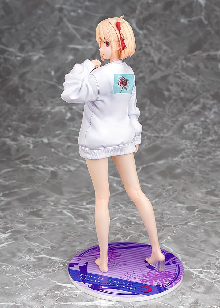Lycoris Recoil PVC Statue 1/7 Chisato Nishikigi: Oversized Sweatshirt Ver. 25 cm P055338
