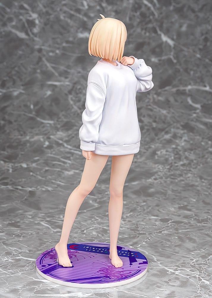 Lycoris Recoil PVC Statue 1/7 Chisato Nishikigi: Oversized Sweatshirt Ver. 25 cm P055338