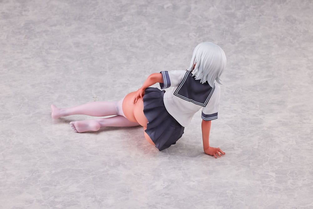 World Where the Thickness of a Girl's Thighs is Equal to Her Social Status Statue 1/5 Raura Aiza 14 cm P056409