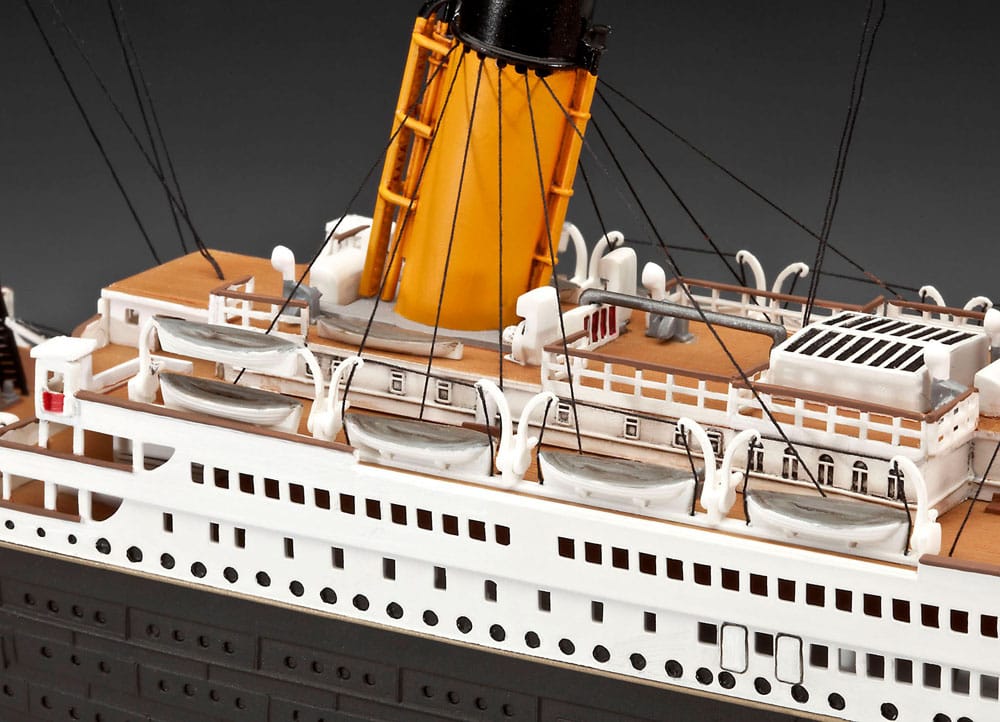 Titanic Model Kit Gift Set 1/400 R.M.S. Titanic 100th Anniversary Edition 67 cm P057040