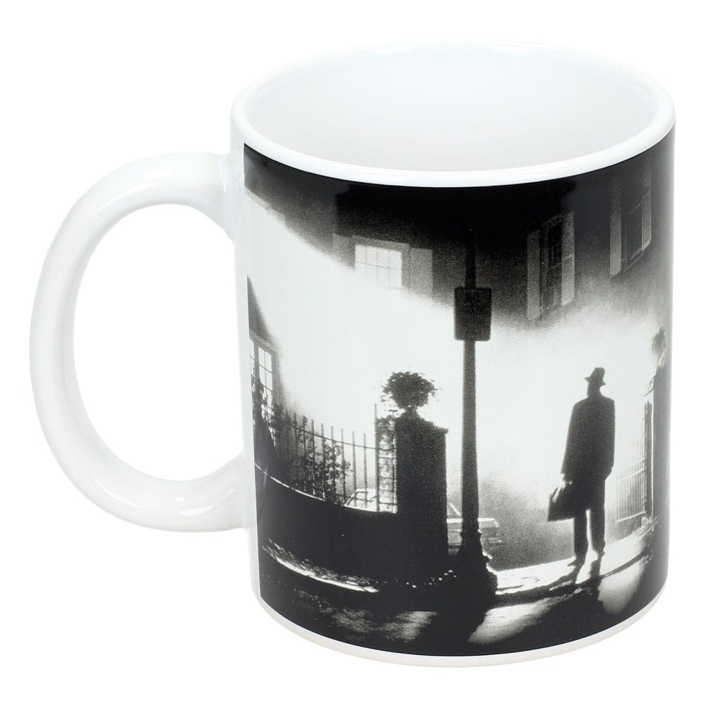 he Exorcist Gift Set Mug & Keyring Poster Print Black & White P065993
