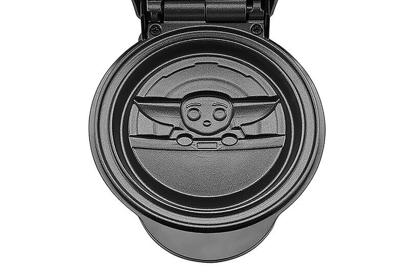 Star Wars The Mandalorian Waffle Maker The Child P058989