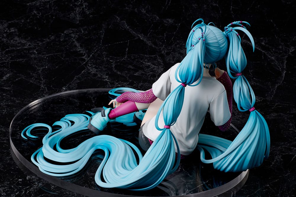 Hatsune Miku Statue 1/4 Yoneyama Mai The Latest Street Style "Cute" Limited Edition 17 cm P059885