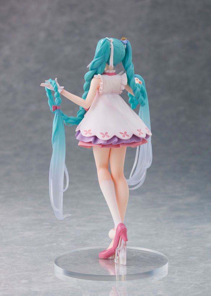 HATSUNE MIKU PVC STATUE HATSUNE MIKU WONDERLAND RAPUNZEL VER. 18 CM