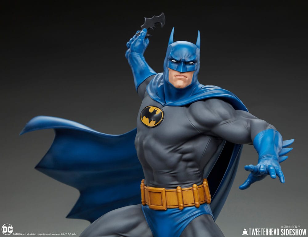 DC Comics Maquette 1/6 Batman (Retro Edition) 50 cm P061604