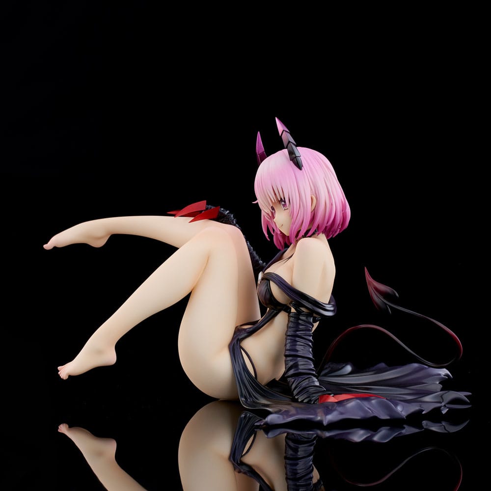 To Love-Ru Darkness PVC Statue 1/6 Momo Velia Deviluke Darkness Ver. Renewal Package Edition 15 cm P062363
