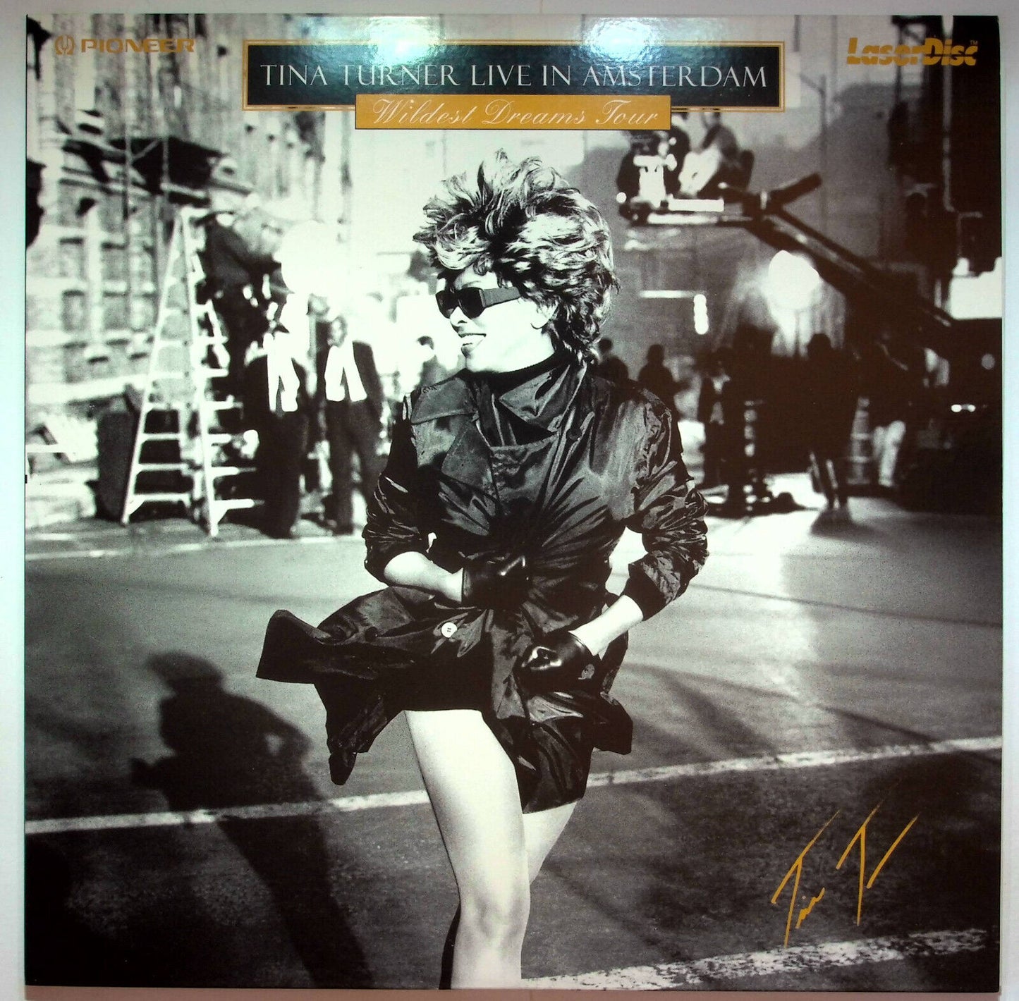 EBOND Tina Turner - Live In Amsterdam - Laser Disc Pal