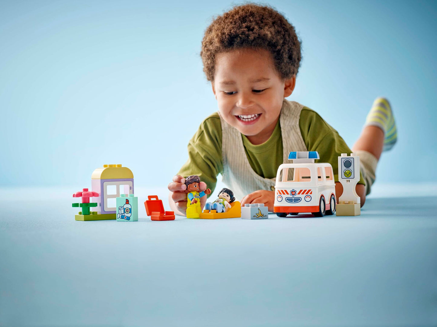 LEGO 10447 Ambulanza e autista