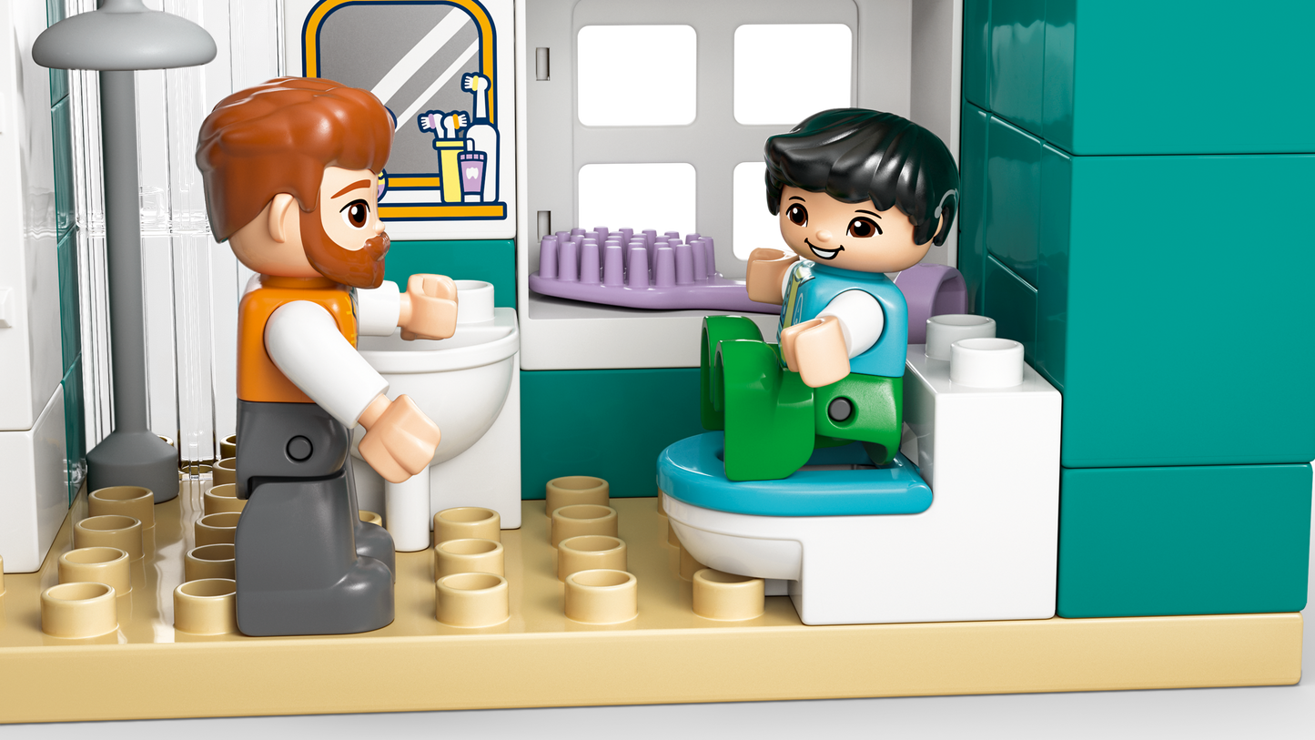 LEGO 10470 Casa familiare moderna 3 in 1 con personaggi