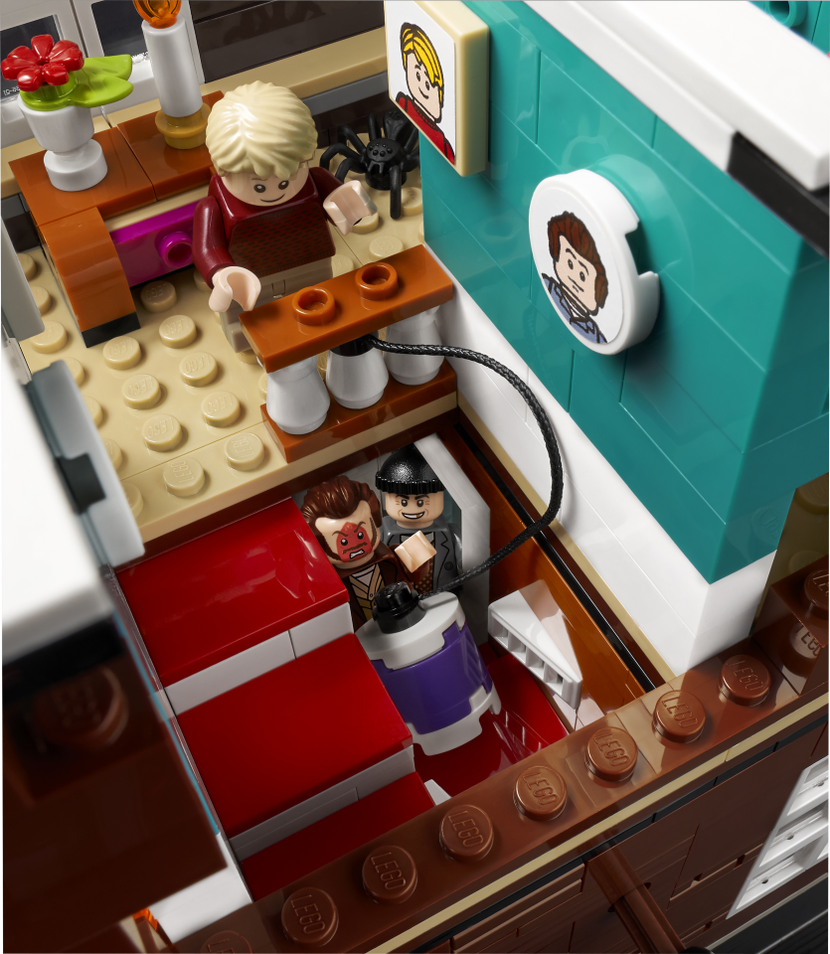 LEGO 21330 IDEAS Home Alone Mamma ho perso l'aereo