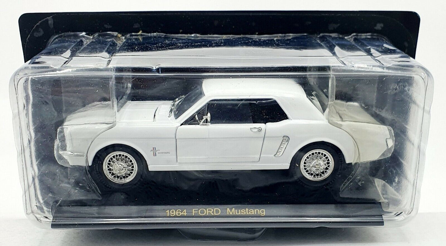EBOND 1964 Ford Mustang - Die cast - 1:32 - 0098.