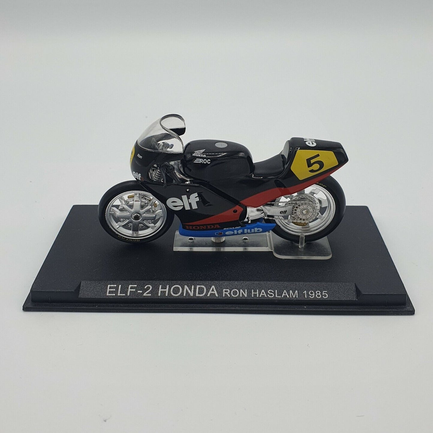 EBOND Modellino ELF - 2 Honda Ron Haslam 1985 Scala 1:24 S008.